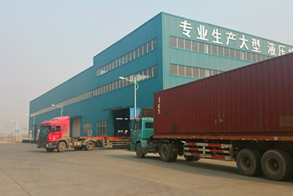 又一批出口剪板機，折彎機，卷板機 發(fā)貨